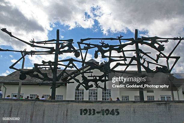 alemania: dachau campo de concentración - concentration camp fotografías e imágenes de stock