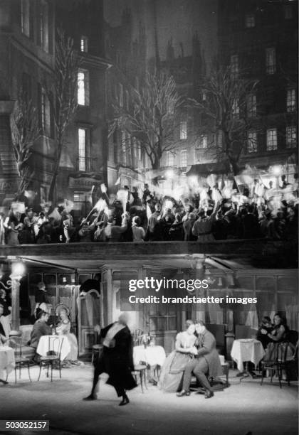 Opera La Bohème . New production by Franco Zeffirelli. About 1963. With Mirella Freni and Gianni Raimondi. Vienna State Opera. Photograph by Franz...