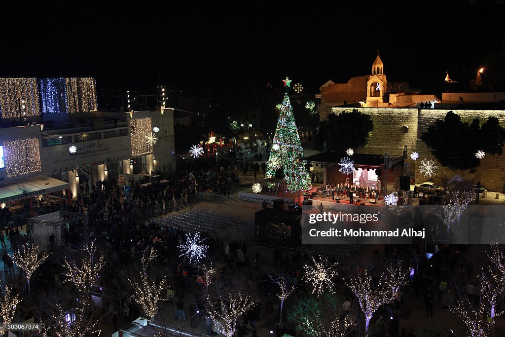 Manager Square Christmas Decorations At The Manger Square High-Res Stock Photo - Getty ...