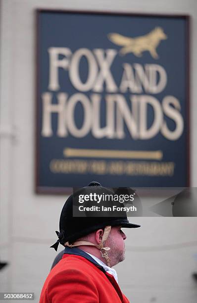 Horses, riders and hounds from the Cleveland Hunt prepare to ride out on the traditional New Year's Day hunt on January 1, 2016 in Guisborough,...