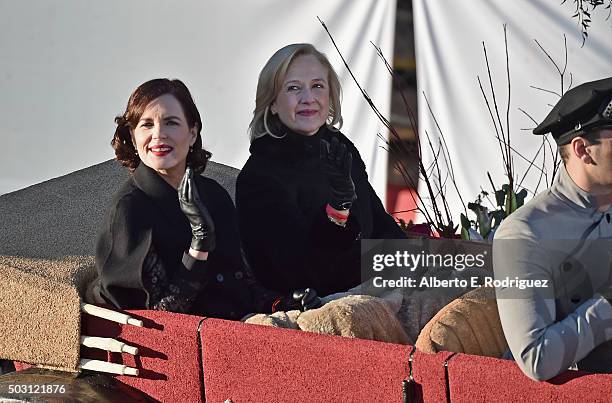 Actress Elizabeth McGovern and PBS CEO Paula Kerger participate in the 127th Tournament of Roses Parade presented by Honda on January 1, 2016 in...