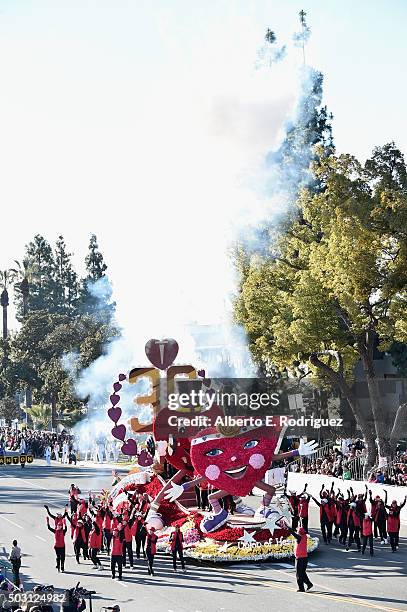 The Union Bank and the American Heart Association Western States Affilliates float participates in the 127th Tournament of Roses Parade presented by...