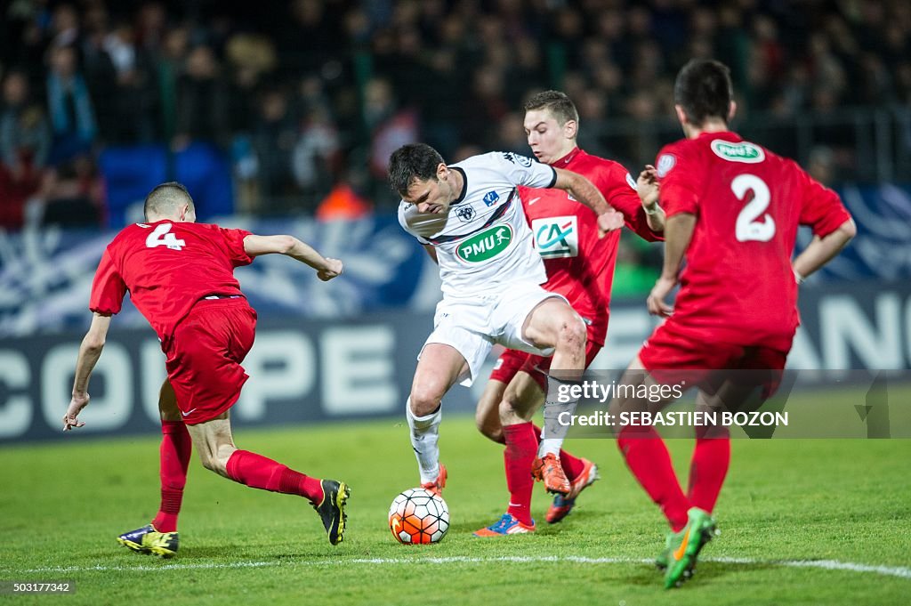 FBL-FRA-CUP-BESANCON-ANGERS