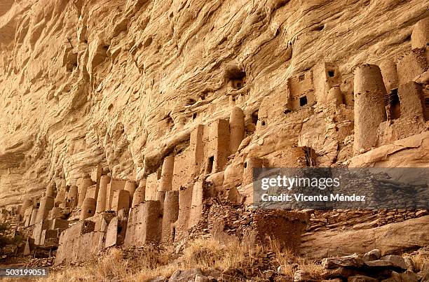 tellem ruins of houses, ireli - dogon stock pictures, royalty-free photos & images
