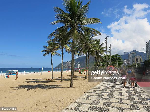 ipanema beach - ipanema promenade stock pictures, royalty-free photos & images