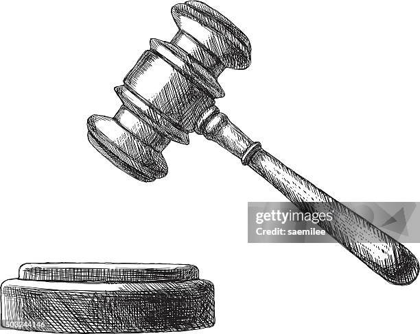 stockillustraties, clipart, cartoons en iconen met sketch gavel - hamer