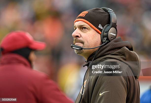 Head coach Mike Pettine of the Cleveland Browns looks on during the first quarter against the Pittsburgh Steelers at FirstEnergy Stadium on January...