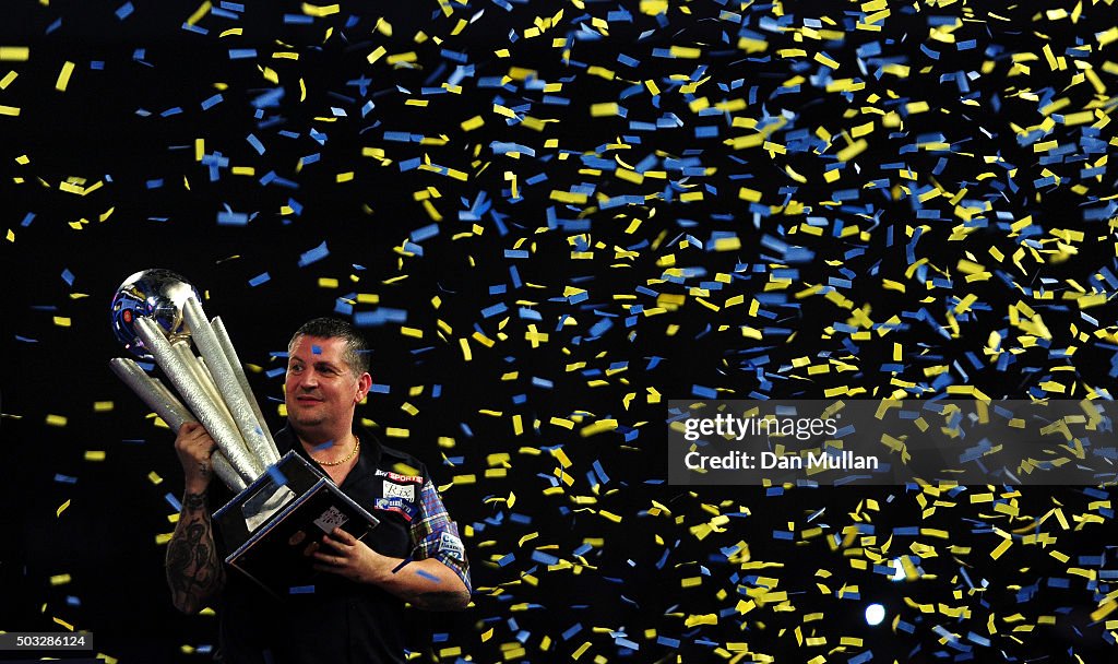 2016 William Hill PDC World Darts Championships - Day Fifteen