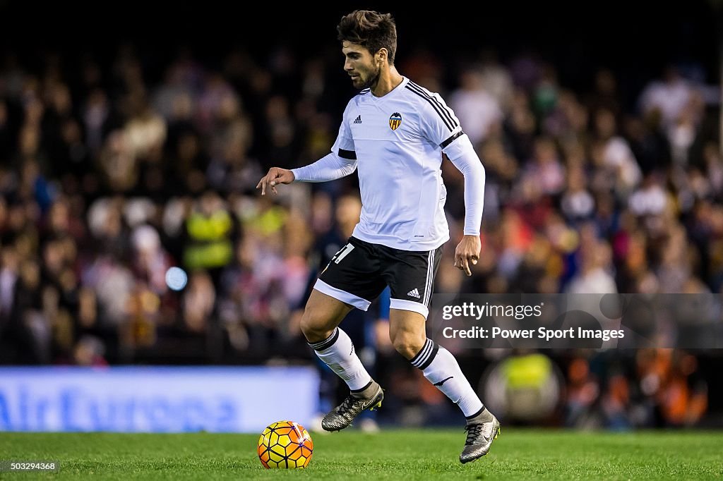 Valencia CF v Real Madrid CF - La Liga