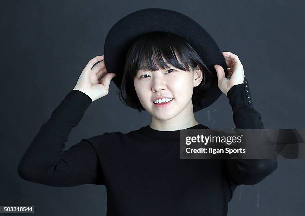 715 Minji Photos and Premium High Res Pictures - Getty Images