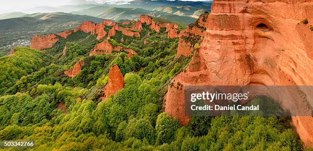 las médulas ancient roman mines, león (spain) - medulla stock pictures, royalty-free photos & images