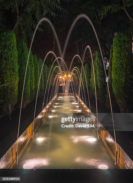 Fountain Rvrt Illuminated Fountain Photos and Premium High Res Pictures - Getty Images