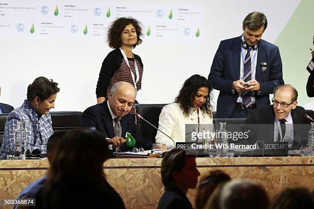 Laurent Fabius the french Minister of Foreigns affairs during the Cop21 the climate conference in Paris Le Bourget on December 12, 2015. 19h26 an...