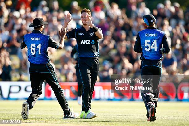 Matt Henry of New Zealand celebrates his wicket of Dushmantha Chameera of Sri Lanka during game five of the One Day International series between New...