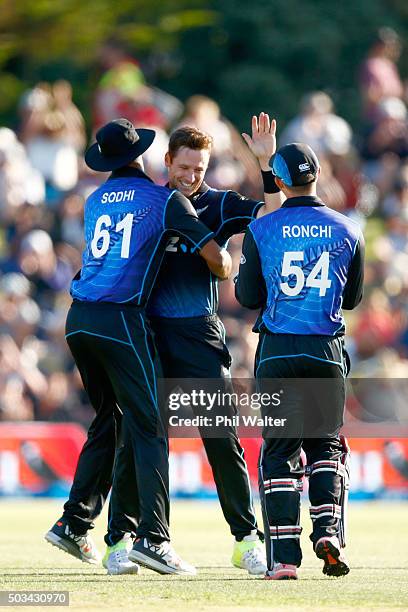 Matt Henry of New Zealand celebrates his wicket of Dushmantha Chameera of Sri Lanka during game five of the One Day International series between New...