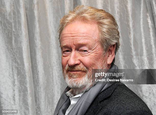 Drew Ridley 131 Drew Goddard And Sir Ridley Scott The Martian Stock Photos, High ...