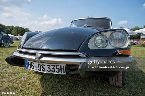 citroen ds - citroën ds stock pictures, royalty-free photos & images