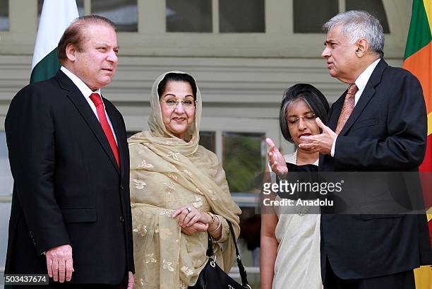 Pakistani Prime Minister Nawaz Sharif , his wife Kalsoom Nawaz Sharif , Sri Lankan Prime Minister Ranil Wickremesinghe and his wife Maithree...