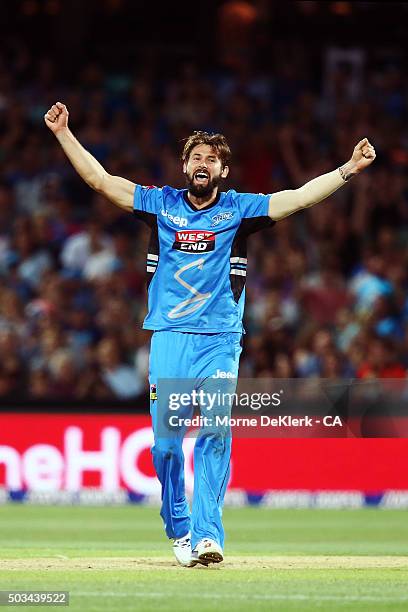 Kane Richardson of the Adelaide Strikers celebrates after getting the last Scorchers wicket to win the Big Bash League match between the Adelaide...