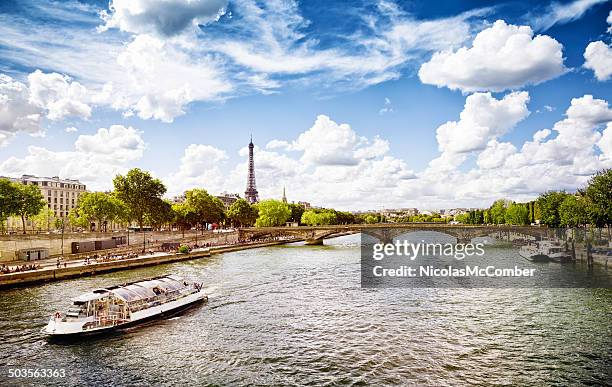 settembre pomeriggio dalla senna a parigi - fiume senna foto e immagini stock