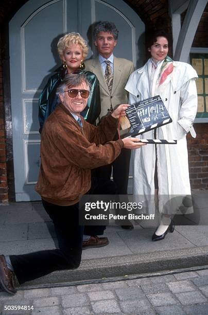 "Regisseur Hans-Jürgen Tögel, Angelika Milster, Matthias Ponnier, Mijou Kovacs, ZDF-Serie ""Insel der Träume"", Folge 7 ""Am Ende des Weges"" am auf...