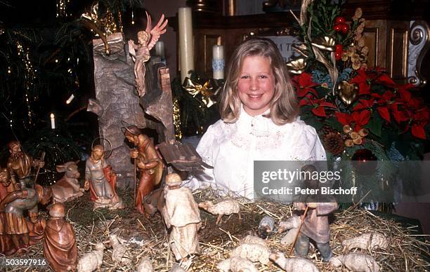 "Sandra Schwarzhaupt, ZDF-Pfarrer-Serie ""Mit Leib und Seele"", Weihnachts-Special am in Grossostheim bei Aschaffenburg, Deutschland. "