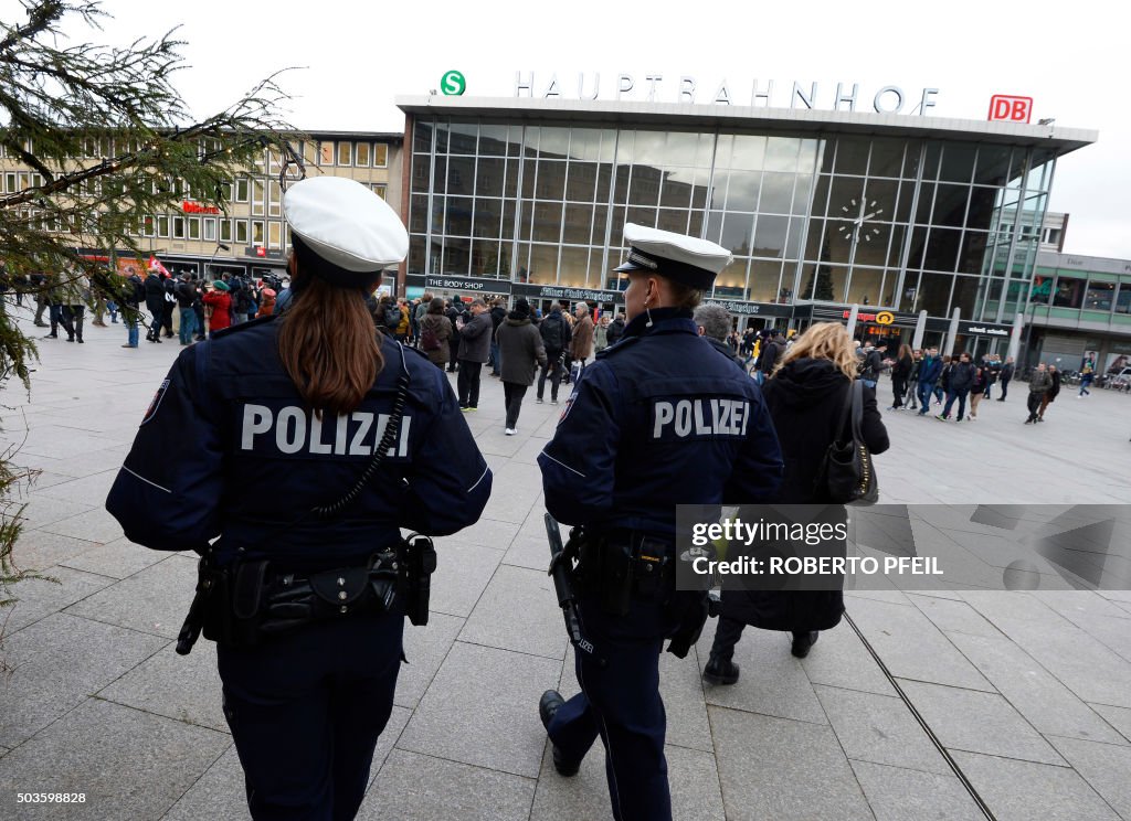 060116RP7-060116RP5-060116RP3-GERMANY-CRIME-POLITICS-SECURITY