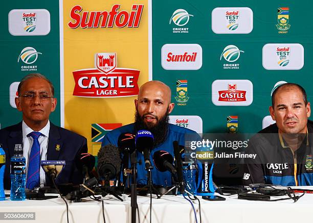 Coach Russell Domingo, Haroon Lorgat with Hashim Amla of South Africa who announced he will step down as captain after the match was drawn during day...