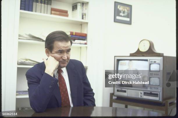 1,275 White House Communications Director Photos & High Res Pictures