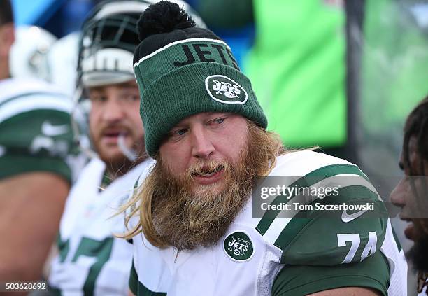 Nick Mangold of the New York Jets on the bench against the Buffalo Bills during NFL game action at Ralph Wilson Stadium on January 3, 2016 in Orchard...