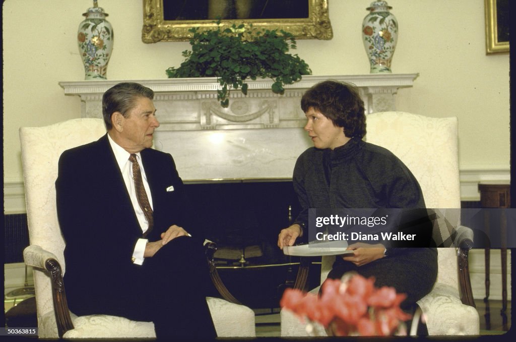 Irina Ratushinskaya;Ronald W. Reagan