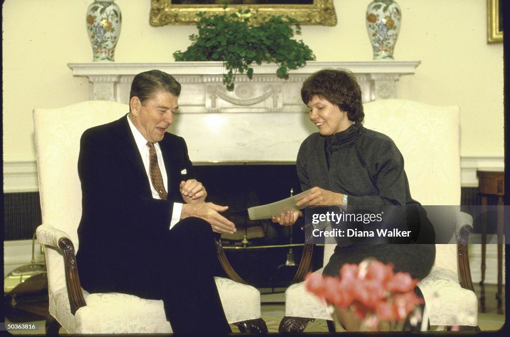 Irina Ratushinskaya;Ronald W. Reagan