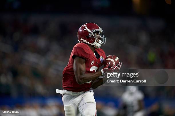 Cotton Bowl: Alabama Calvin Ridley in action, making catch vs Michigan State during College Football Playoff Semifinal at AT&T Stadium. Arlington, TX...