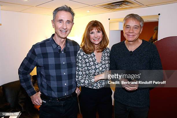 Main Guest of the show, Actor and Sponsor of 'Fondation Recherche Medicale', Thierry Lhermitte, actors Florence Pernel and Jose paul attend the...