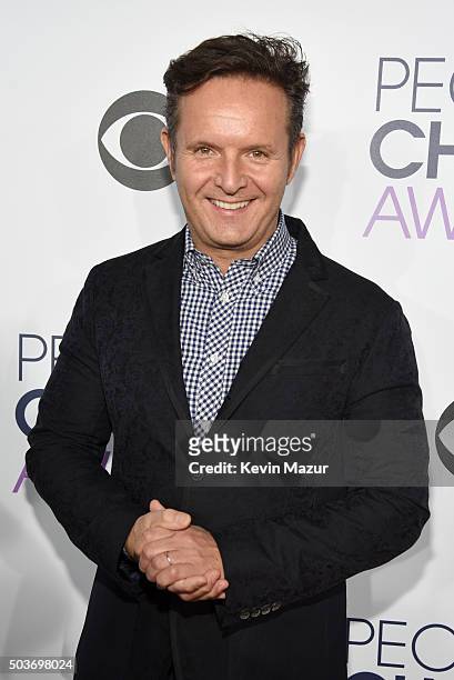 Producer Mark Burnett attends the People's Choice Awards 2016 at Microsoft Theater on January 6, 2016 in Los Angeles, California.