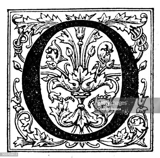 antikes illustration von verzierten buchstabe o - buchstabe o stock-grafiken, -clipart, -cartoons und -symbole