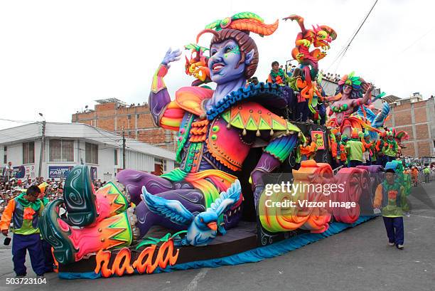 Desfile Magno cart travels past crowds as part of the Blacks and Whites Carnival on January 06, 2016 in Pasto, Colombia. On September 30, 2009 UNESCO...