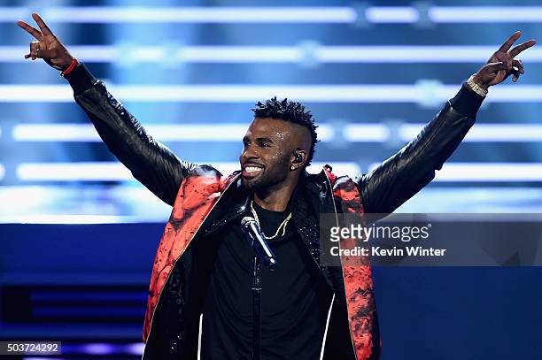 Singer Jason Derulo performs onstage during the People's Choice Awards 2016 at Microsoft Theater on January 6, 2016 in Los Angeles, California.