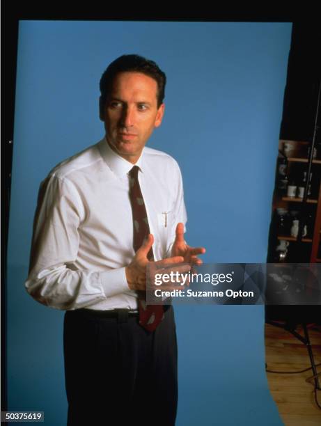 Starbucks CEO Howard Schultz in shirt-sleeves.