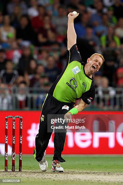 Andrew McDonald of the Thunder bowls during the Big Bash League match between the Sydney Thunder and the Perth Scorchers at Spotless Stadium on...