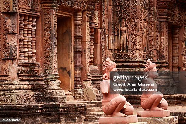 banteay srei temple - banteay srei - fotografias e filmes do acervo