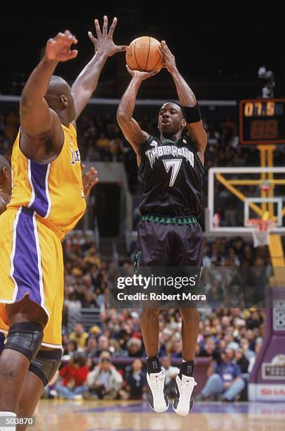 Point guard Terrell Brandon of the Minnesota Timberwolves shoots a jump shot during the NBA game against the Los Angeles Lakers at the Staples Center...