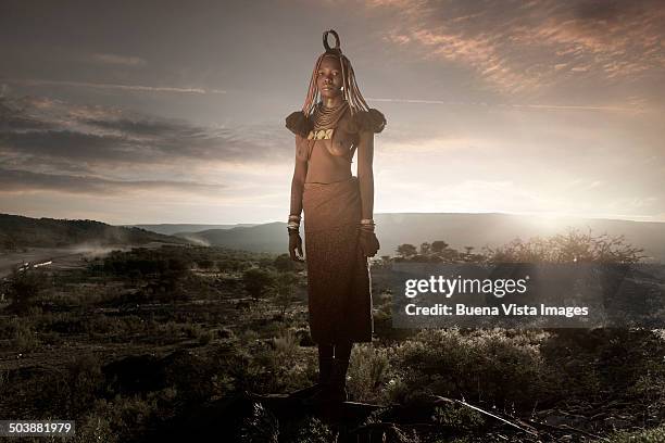 himba woman with traditional hair dress - opuwo tribe foto e immagini stock