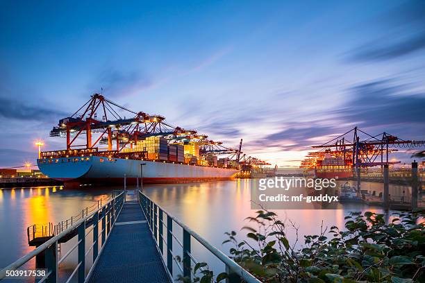 container-terminal - ship stock-fotos und bilder