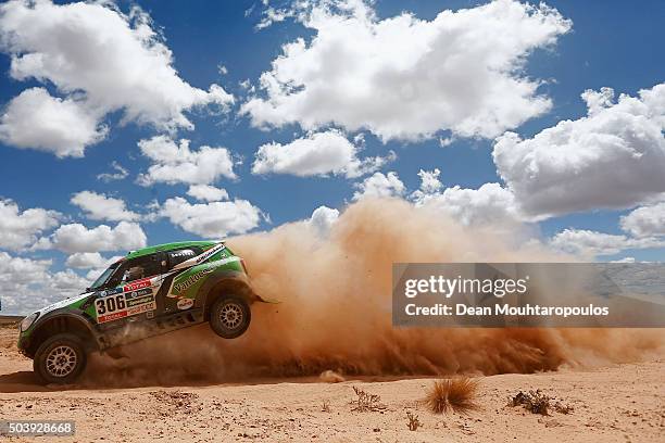 Erik Loon of the Netherlands and Wouter Rosegaar of the Netherlands in the MINI ALL4 RACING for VANLOON RACING VAN compete on day 5 from Jujuy in...