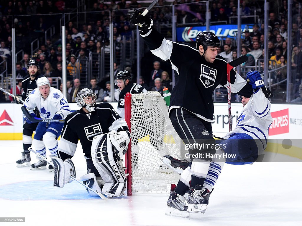 Toronto Maple Leafs v Los Angeles Kings