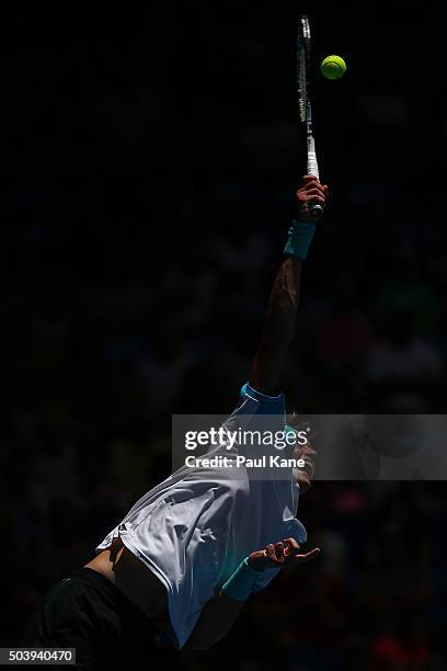 Alexander Zverev of Germany serves to Andy Murray of Great Britain in the mens singles match during day six of the 2016 Hopman Cup at Perth Arena on...