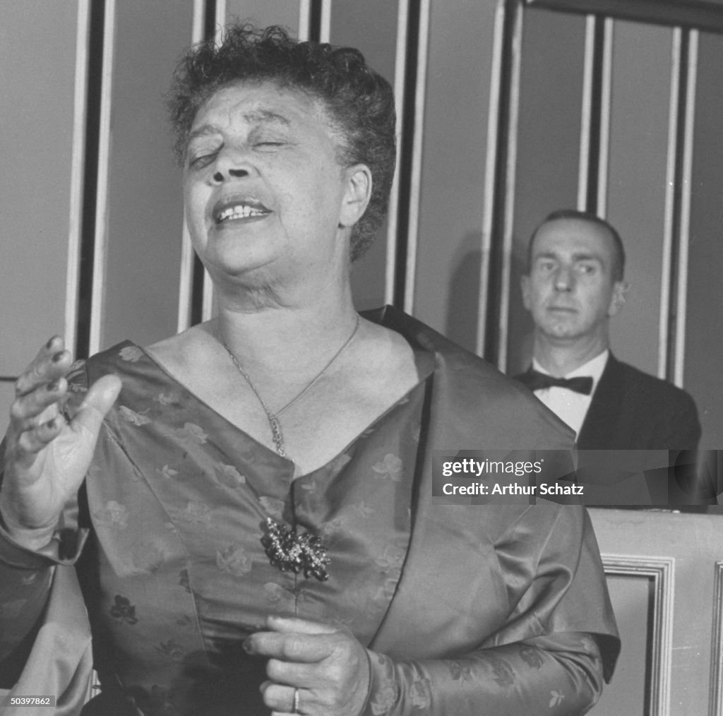 Mabel Mercer Singer Singer Mabel Mercer performing at a nightclub. News Photo - Getty Images