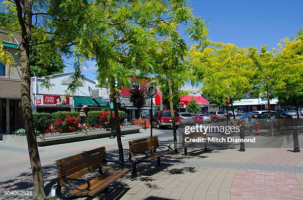 duncan town center - duncan bc stock pictures, royalty-free photos & images