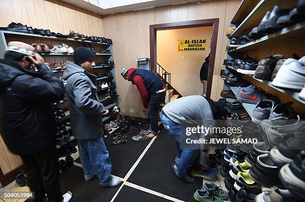 22 Al Islah Islamic Center Mosque Stock Photos, HighRes Pictures, and